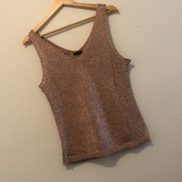Rose Gold sleeveless top - Picture 4 of 5
